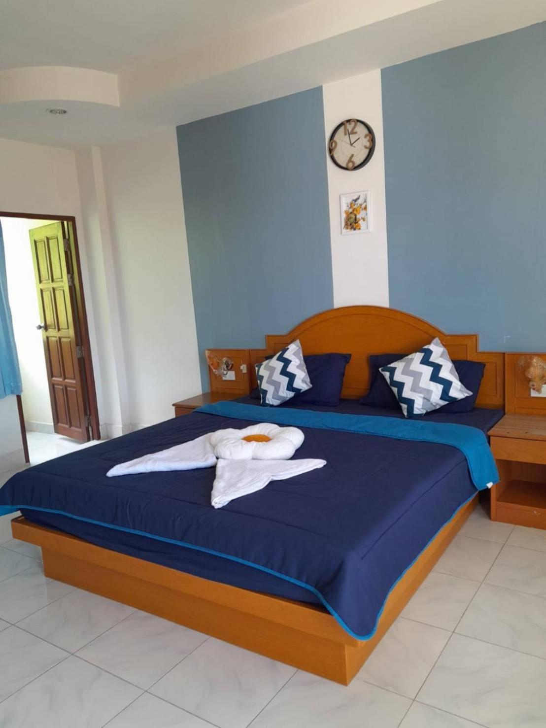 Pailin Hill Hotel Patong Esterno foto